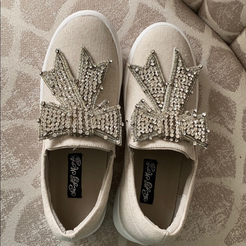 ~Not Rated~ Zsa Zsa Cream Crystal Bow Sneakers
